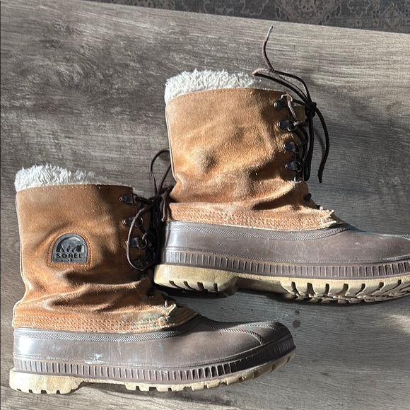 Sorel insulated winter boots size 12 - Picture 1 of 6